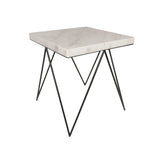 mesa lateral com tampo de mármore e os pés em ferro galvanizado, com visual bastante inusitado, fazendo uma espécie de zig zag